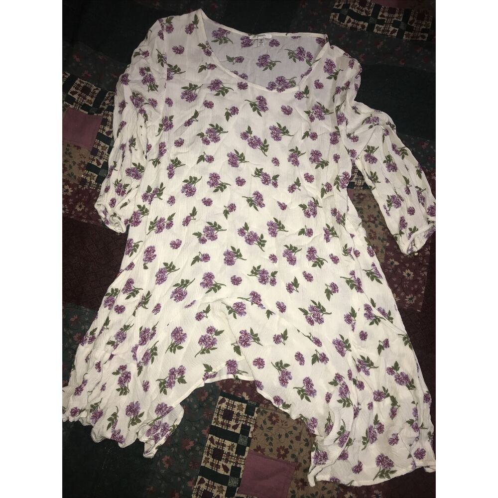 Jodifl Cream Floral Purple Green Asymmetric Top Crinkle Small 100% Rayon Pockets